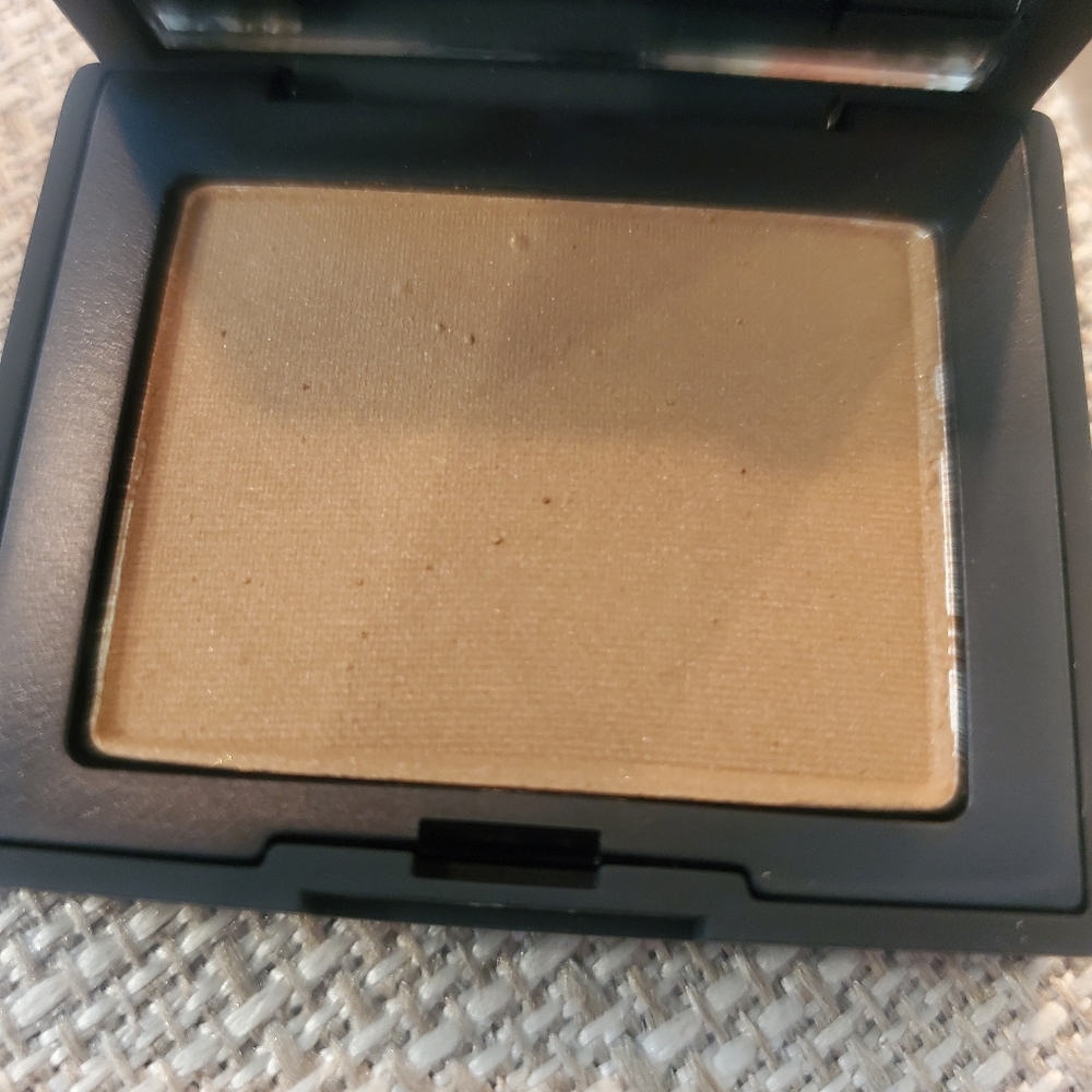 Cosmetic Bundle: eyes (mascara, brow and shadow) Blacks/browns - Picture 4 of 8